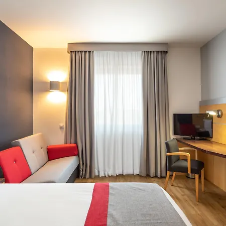 Express Lisbon-oeiras, An Ihg