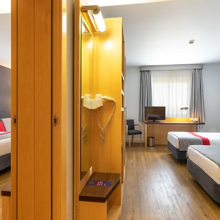 Szálloda Express Lisbon-oeiras, An Ihg 3*