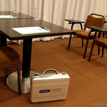 Szálloda Express Lisbon-oeiras, An Ihg
