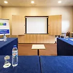 Express Lisbon-oeiras, An Ihg אוייראס