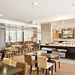 Express Lisbon-oeiras, An Ihg 3* אוייראס