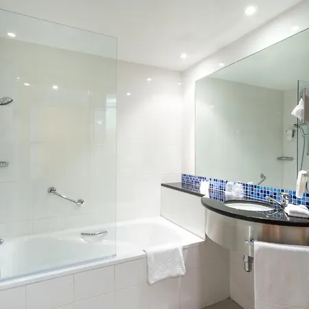 Express Lisbon-oeiras, An Ihg Otel Oeiras