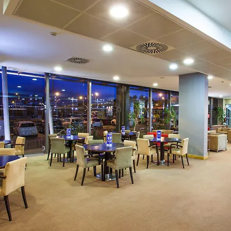 Express Lisbon-oeiras, An Ihg Oeiras