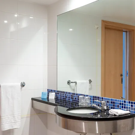 Express Lisbon-oeiras, An Ihg מלון 3*