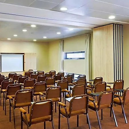 Express Lisbon-oeiras, An Ihg Hotell