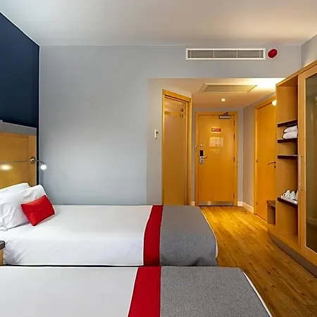 Hotell Express Lisbon-oeiras, An Ihg 3*