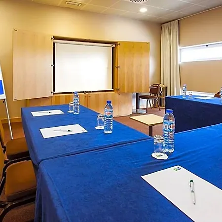 Express Lisbon-oeiras, An Ihg Oeiras