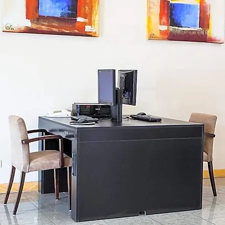 Express Lisbon-oeiras, An Ihg Hotell
