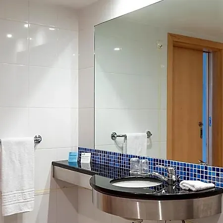 Hotell Express Lisbon-oeiras, An Ihg 3*
