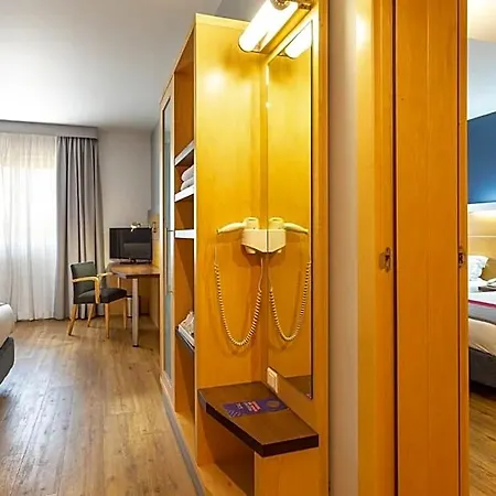 Express Lisbon-oeiras, An Ihg 3*