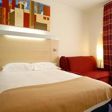 Express Lisbon-oeiras, An Ihg מלון אוייראס