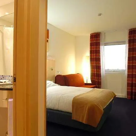 Hotel Express Lisbon-oeiras, An Ihg