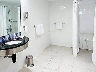 Express Lisbon-oeiras, An Ihg אוייראס