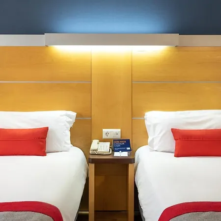 Express Lisbon-oeiras, An Ihg 3* אוייראס