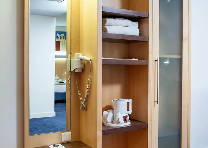 Express Lisbon-oeiras, An Ihg