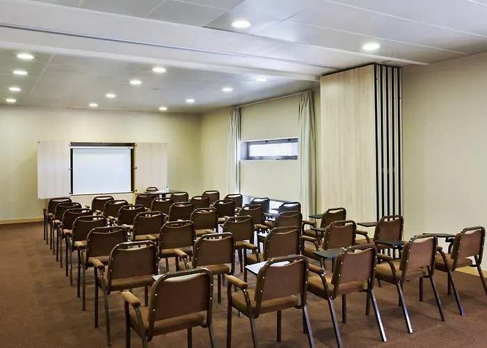 Express Lisbon-oeiras, An Ihg 3* Oeiras