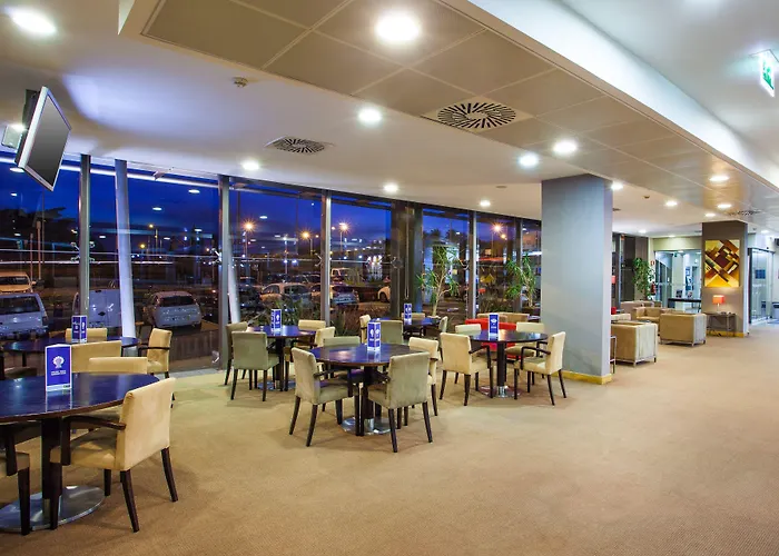 Express Lisbon-oeiras, An Ihg Oeiras