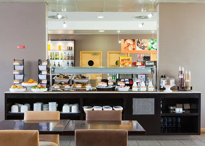 Express Lisbon-oeiras, An Ihg Oeiras