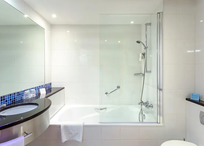 Express Lisbon-oeiras, An Ihg